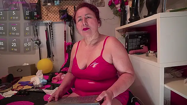 barbarah  online show from April 25, 2026, 9:34 am