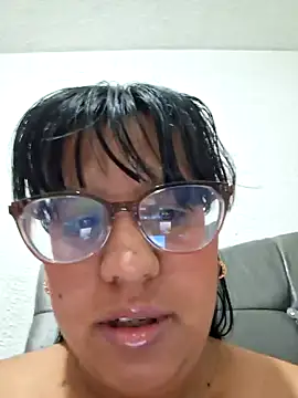 Snapshot of ZaidaWet chatting on June 2, 2026, 12:16 pm ZaidaWet online show from June 2, 2026, 12:16 pm