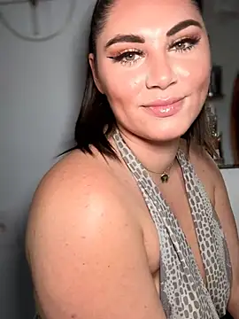 lovely beast online show from February 19, 2026, 6:05 pm