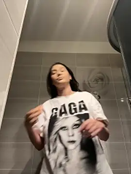 IrisBlues online show from December 16, 2025, 5:17 pm