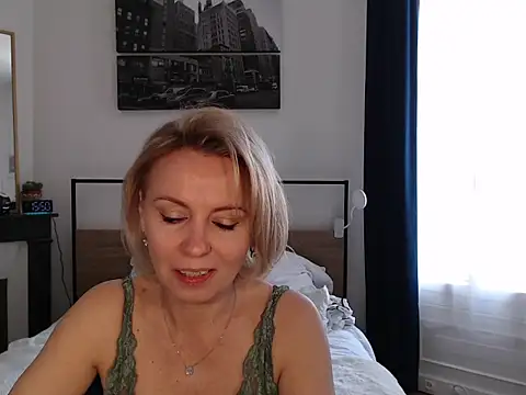 ADreamLady online show from March 18, 2026, 2:52 pm