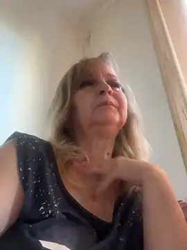 Irina2909xh online show from June 1, 2026, 5:29 am