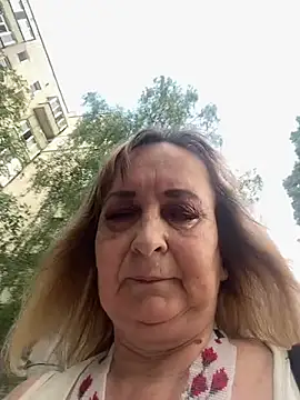 Irina2909xh online show from August 6, 2026, 5:13 am
