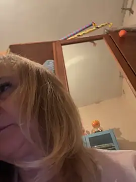 Irina2909xh online show from July 4, 2026, 8:13 pm