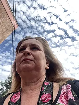 Irina2909xh online show from July 23, 2026, 12:13 pm