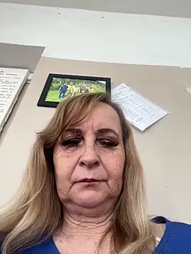 Irina2909xh online show from June 15, 2026, 8:47 am