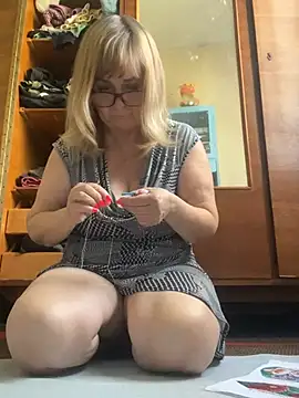 Irina2909xh online show from July 13, 2026, 10:58 am