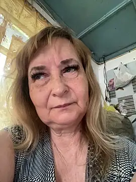 Irina2909xh online show from July 4, 2026, 8:10 am