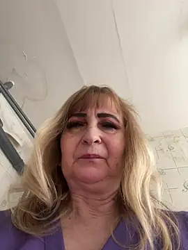 Irina2909xh online show from January 14, 2026, 11:25 am