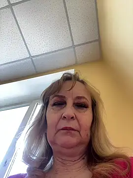 Irina2909xh online show from May 7, 2026, 8:39 am