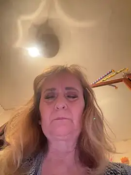 Irina2909xh online show from July 18, 2026, 6:05 pm