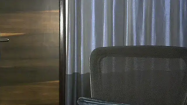 selen 5 online show from September 19, 2025, 6:23 pm