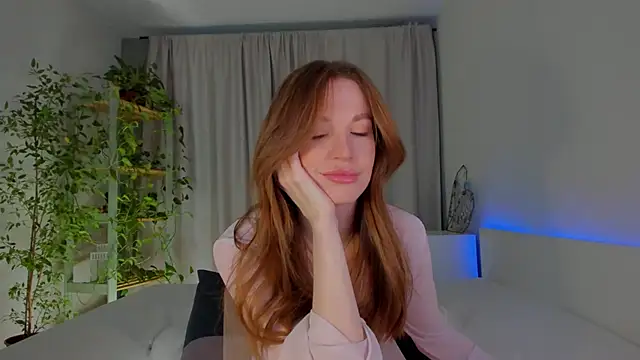 Masha 01 online show from October 12, 2025, 1:12 pm