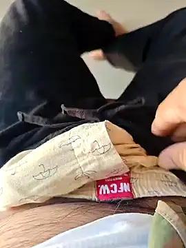 Big boss ind online show from December 14, 2025, 6:08 am