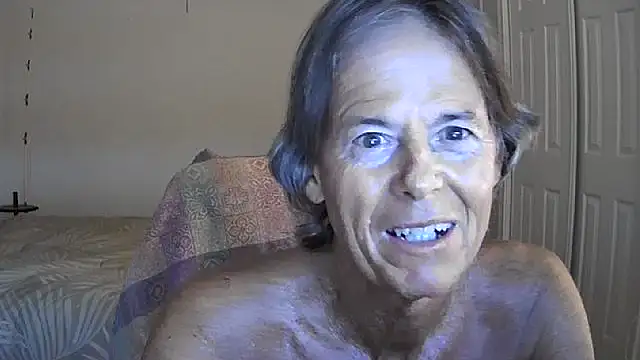 nakeedcowboi65 online show from June 26, 2026, 12:05 am