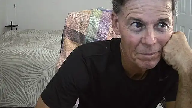 nakeedcowboi65 online show from November 5, 2025, 8:01 pm