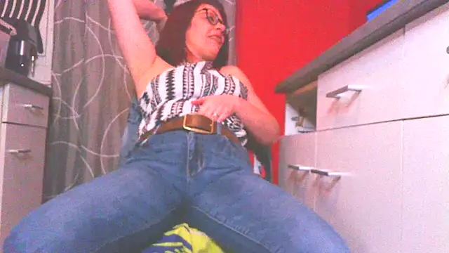 jennylovence online show from February 14, 2025, 12:14 pm