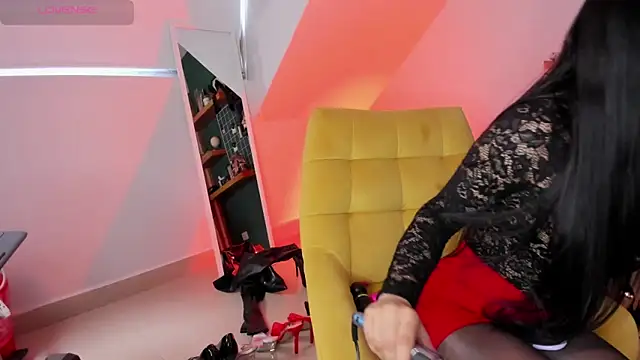 Ashley leon  online show from February 2, 2026, 2:38 pm