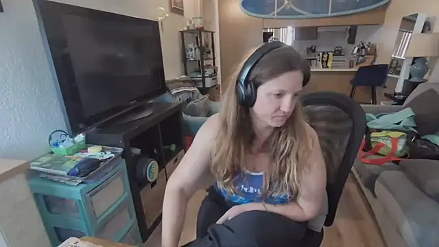 MissMera online show from January 20, 2025, 5:16 pm