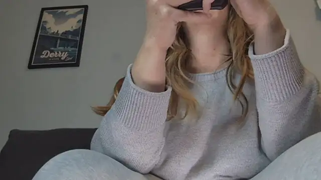 MissMera online show from December 12, 2024, 7:52 am