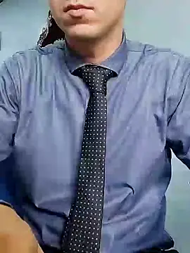 Business dickkk online show from December 5, 2024, 1:33 pm