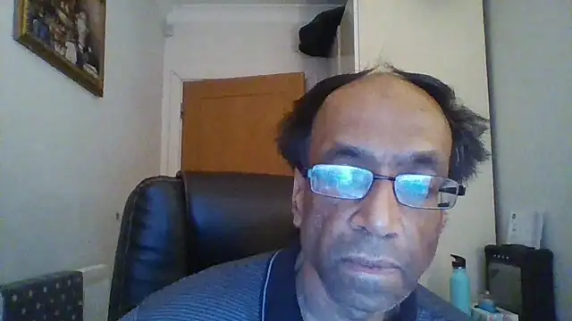 rauncher1 online show from December 21, 2025, 9:44 am