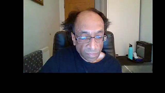 Snapshot of rauncher1 chatting on June 11, 2026, 8:11 am rauncher1 online show from June 11, 2026, 8:11 am