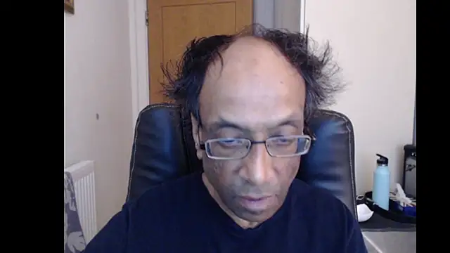 Snapshot of rauncher1 chatting on June 4, 2026, 8:19 am rauncher1 online show from June 4, 2026, 8:19 am