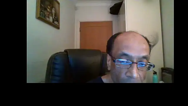 rauncher1 online show from July 25, 2026, 10:38 pm