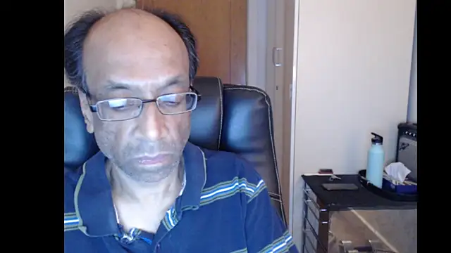 Snapshot of rauncher1 chatting on June 17, 2026, 9:03 pm rauncher1 online show from June 17, 2026, 9:03 pm