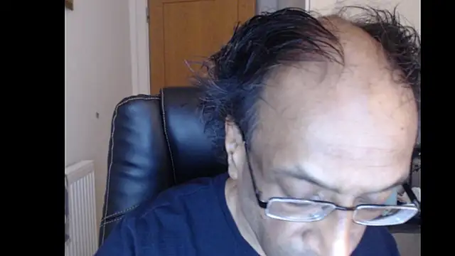 Snapshot of rauncher1 chatting on June 5, 2026, 8:09 am rauncher1 online show from June 5, 2026, 8:09 am