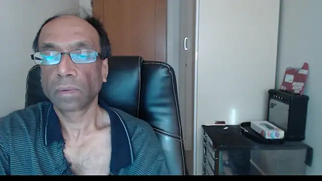 rauncher1 online show from February 11, 2026, 12:49 pm