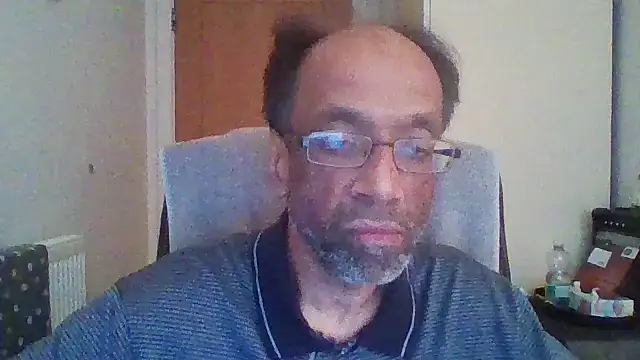 rauncher1 online show from November 4, 2025, 9:13 am