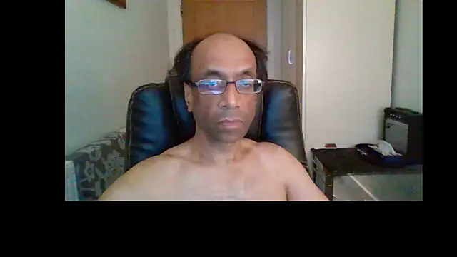 rauncher1 online show from July 9, 2026, 5:23 pm