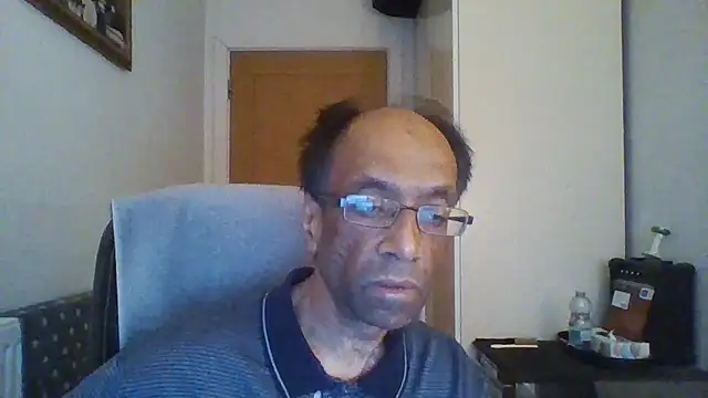 rauncher1 online show from November 11, 2025, 9:26 am