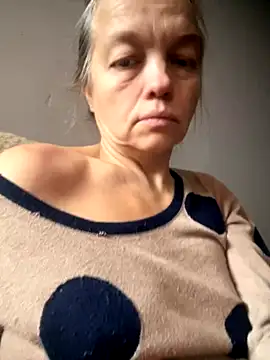 Susanel online show from September 19, 2025, 8:40 am