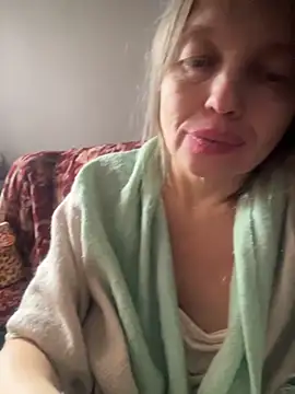 Susanel online show from September 25, 2025, 11:05 am