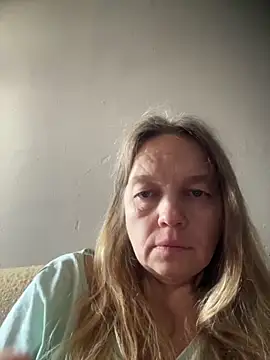 Susanel online show from October 4, 2025, 6:48 am