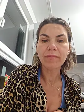 FeliciaKrige online show from April 29, 2026, 11:33 pm