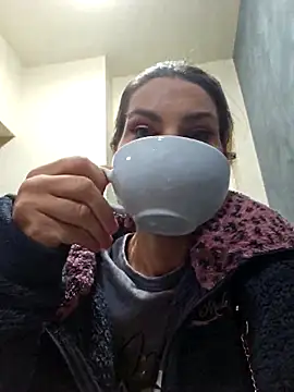 FeliciaKrige online show from October 1, 2025, 8:13 pm