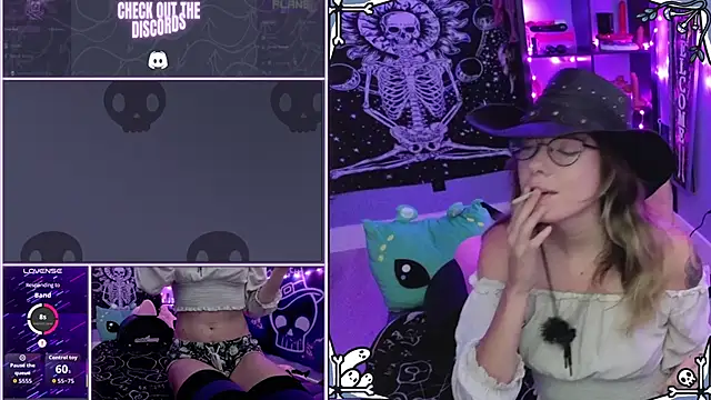 Snapshot of AnneSao chatting on March 11, 2026, 11:43 pm AnneSao online show from March 11, 2026, 11:43 pm