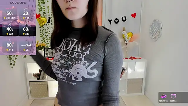 Alexa Lexi  online show from February 18, 2026, 11:17 am