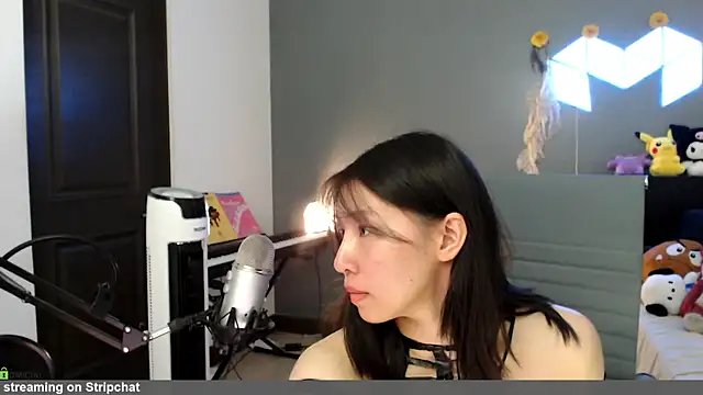 minarocket  online show from May 10, 2026, 4:42 pm
