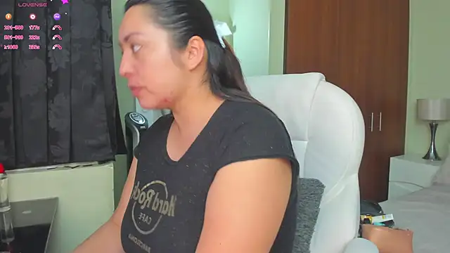 Kyllie B online show from March 18, 2025, 2:29 am