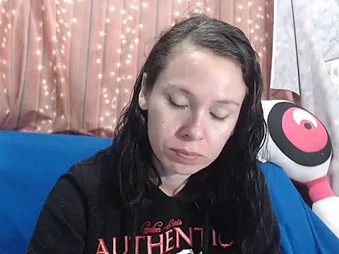 Snapshot of Venusluxodomme chatting on March 11, 2026, 7:08 pm Venusluxodomme online show from March 11, 2026, 7:08 pm