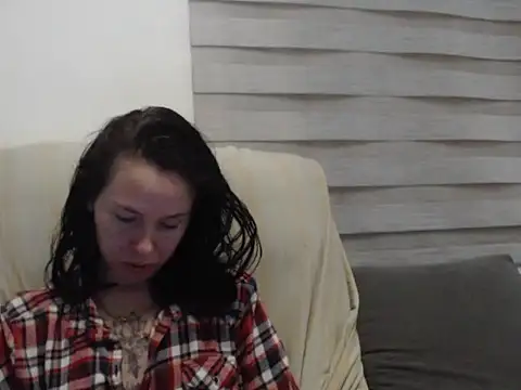 Snapshot of Venusluxodomme chatting on March 2, 2026, 2:34 am Venusluxodomme online show from March 2, 2026, 2:34 am