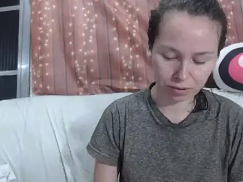 Snapshot of Venusluxodomme chatting on February 5, 2026, 11:11 pm Venusluxodomme online show from February 5, 2026, 11:11 pm