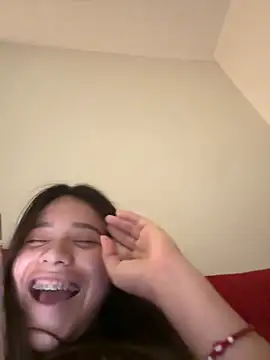 kiarafonseca  online show from December 5, 2024, 4:15 am