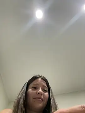 kiarafonseca  online show from February 13, 2025, 1:19 am