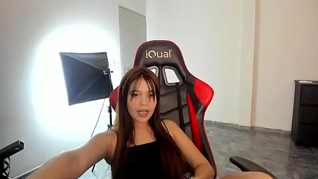 kiarafonseca  online show from March 25, 2026, 2:23 am